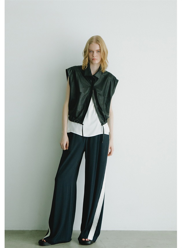 レースライントラックパンツ