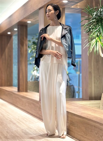 フロントドレープパンツ