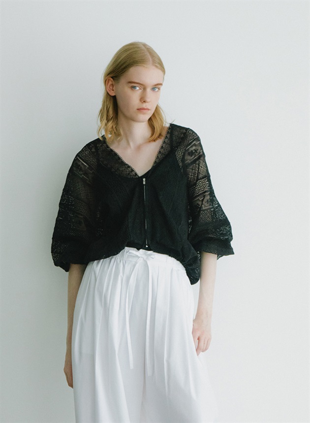 クロップドショートトップ