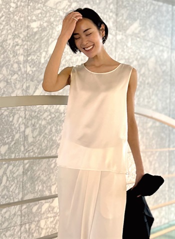 シルクサテンタンクトップ